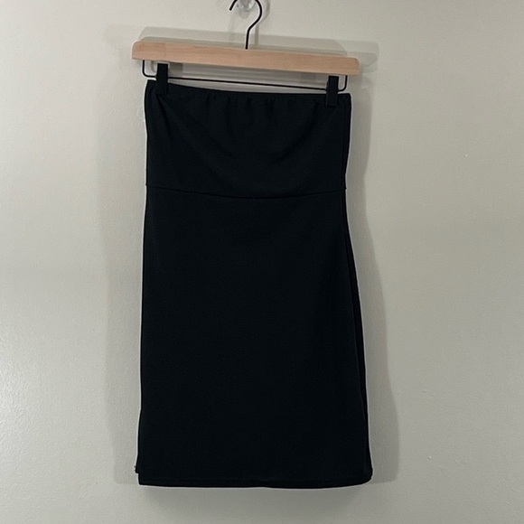 Pretty Little Thing Tube Black Dress w/ Slit - Picture 2 of 6